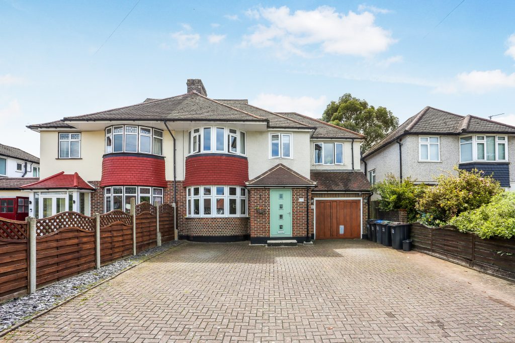 Limpsfield Rd, South Croydon. CR2